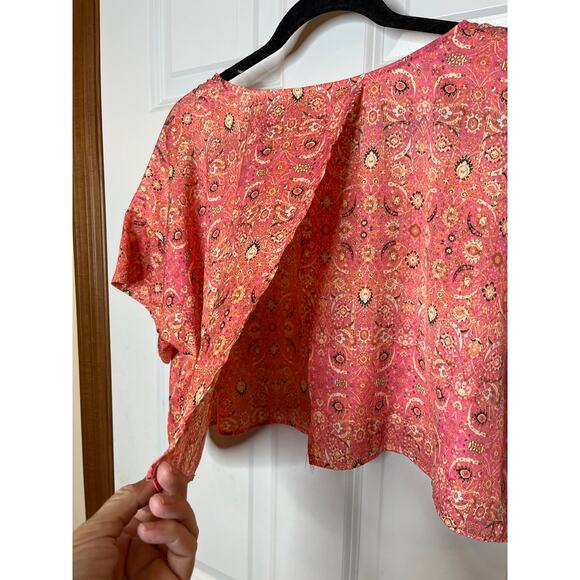 Free People Marion Pink Printed Silky Crop Split Back Shirt Size 10 Floral - Picture 5 of 12